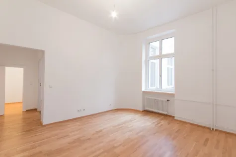 KRTKI storitveno podjetje d.o.o., Parketi