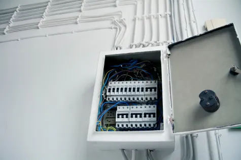 Druga zaključna gradbena dela, Erhan Ramkoski s.p., Elektro servis